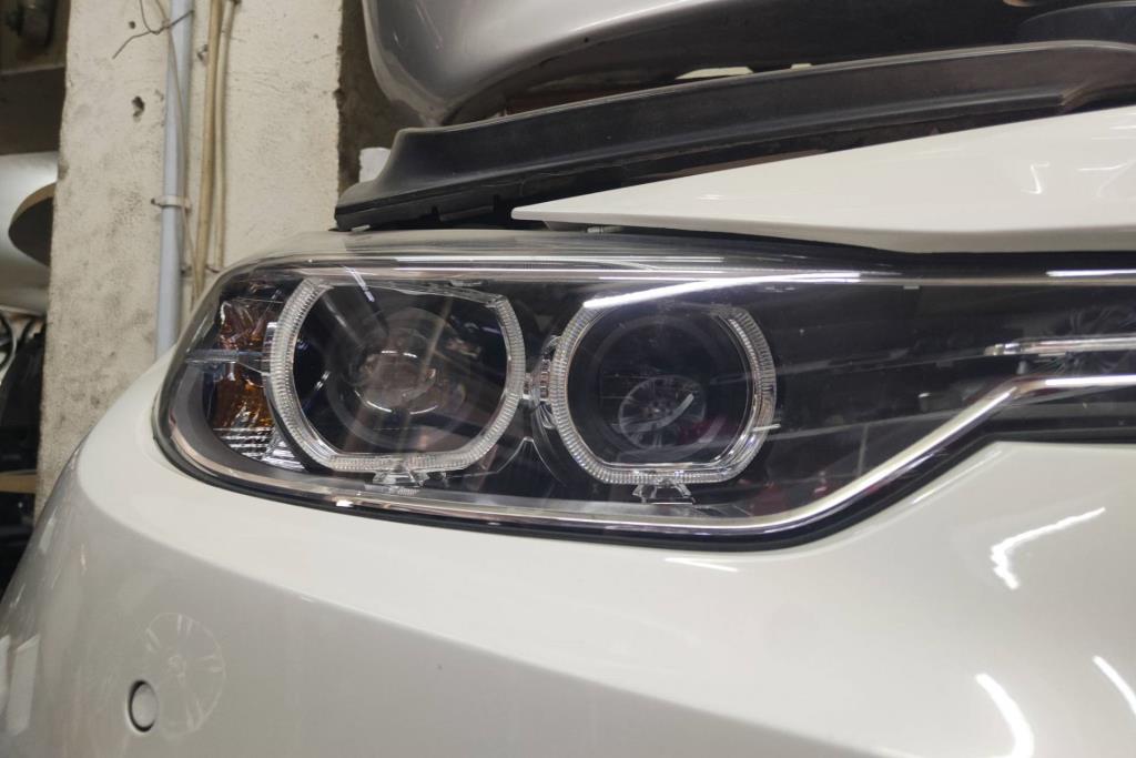 Lights Front light BMW 320
