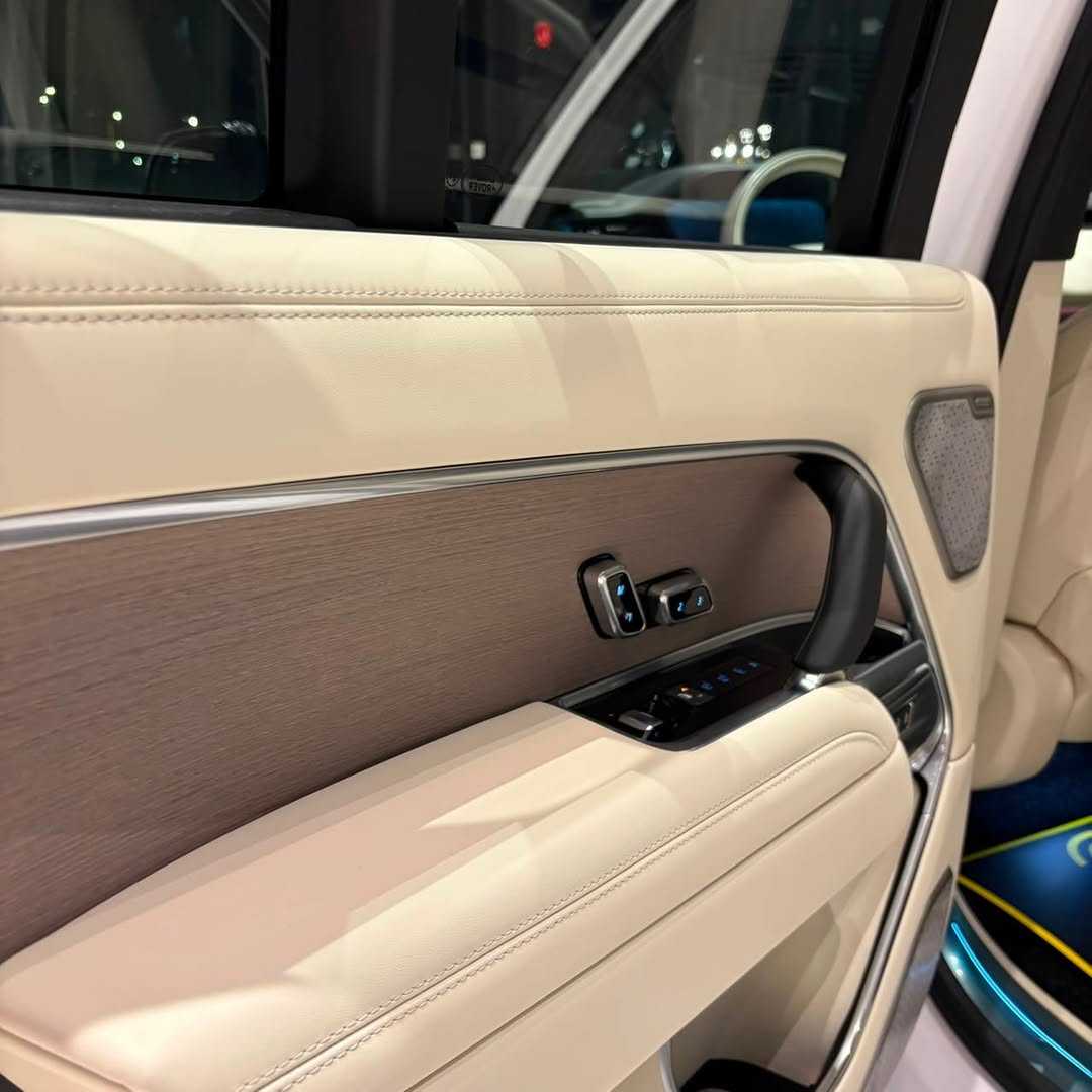 لاندروفر رينج روفر 2026