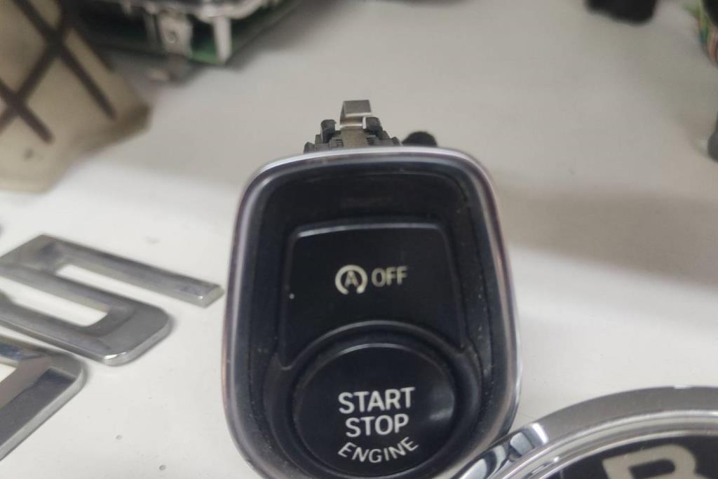 Cabin  Control buttons BMW 550