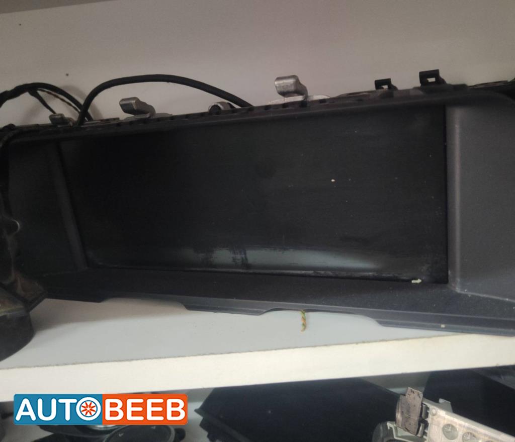 Electronics DVD Player BMW 520