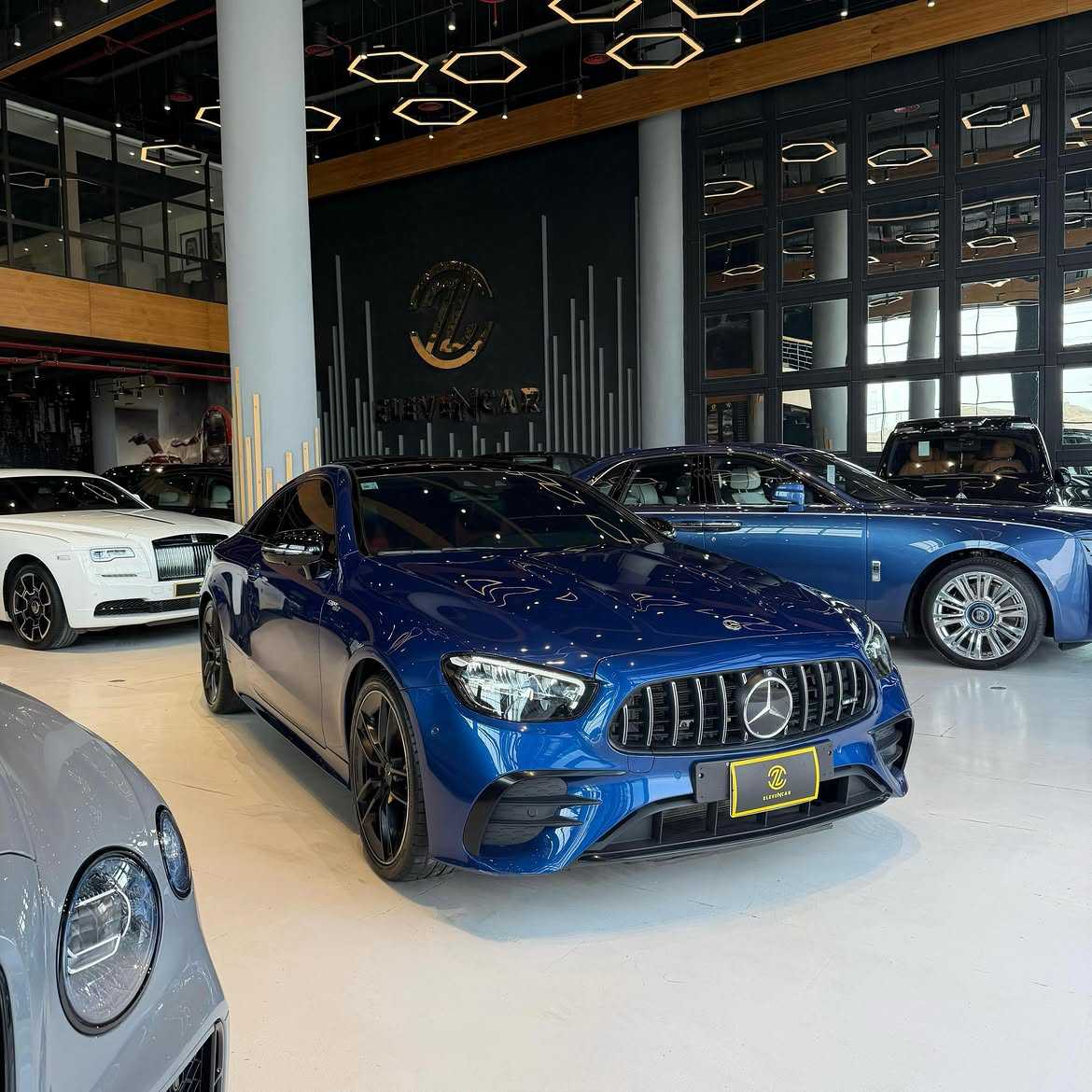 مرسيدس بنز E300 2022