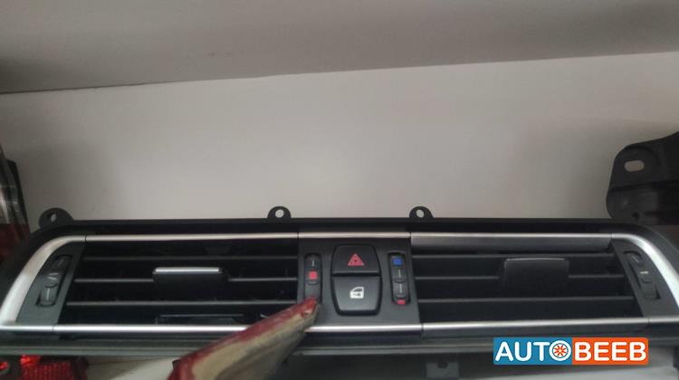 Cabin  Control buttons BMW 725
