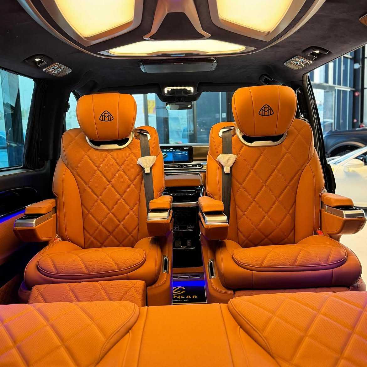 ميني باص مرسيدس بنز 2025