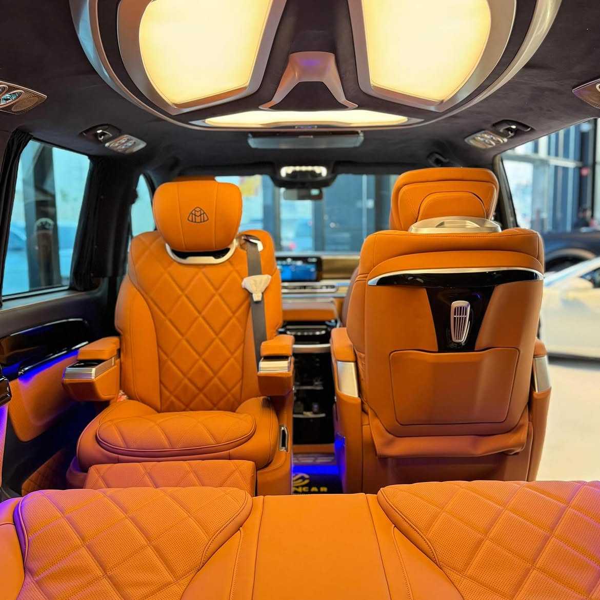 ميني باص مرسيدس بنز 2025