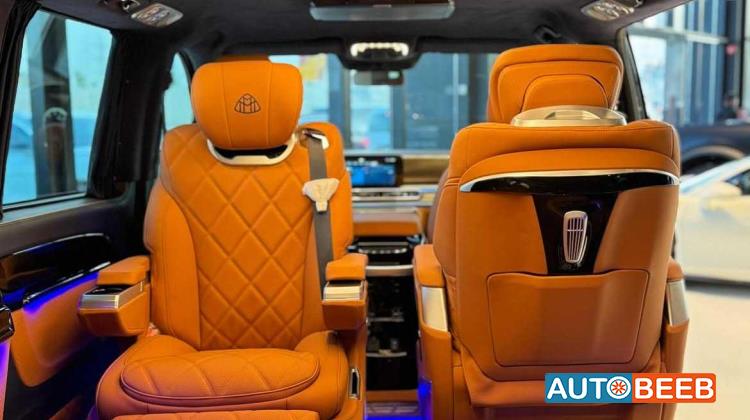 ميني باص مرسيدس بنز 2025