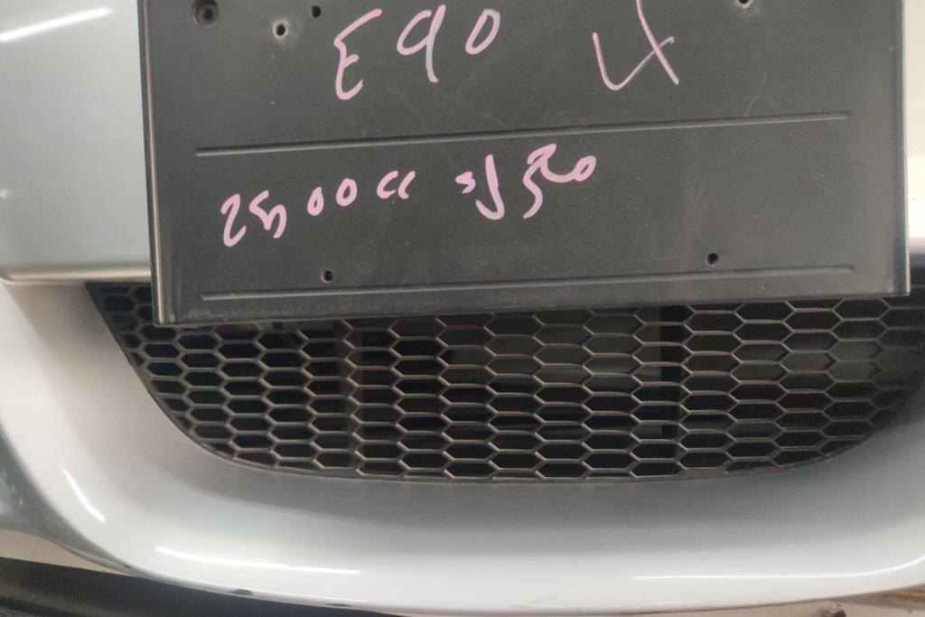 شبك سفلي بي ام دبليو E90 2006 2007 2008