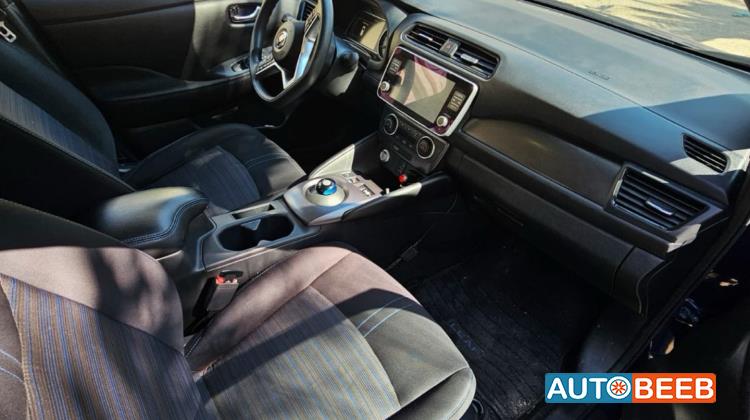 Nissan Leaf 2021