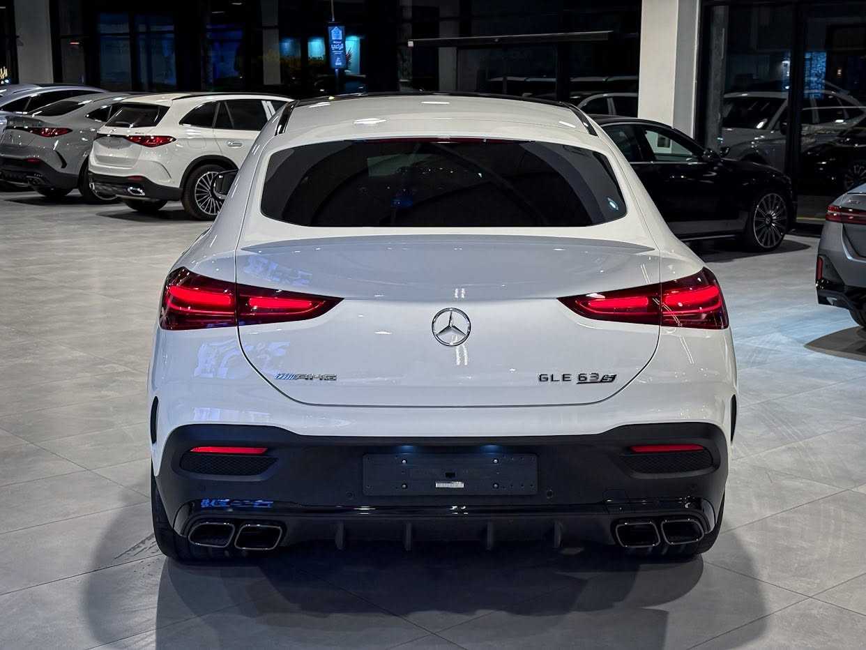 مرسيدس بنز GLE63 AMG 2025