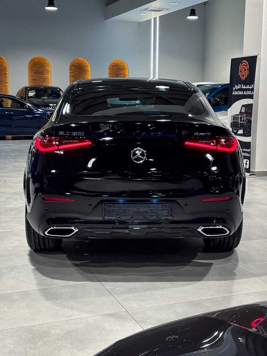 Mercedes Benz GLC300 2024
