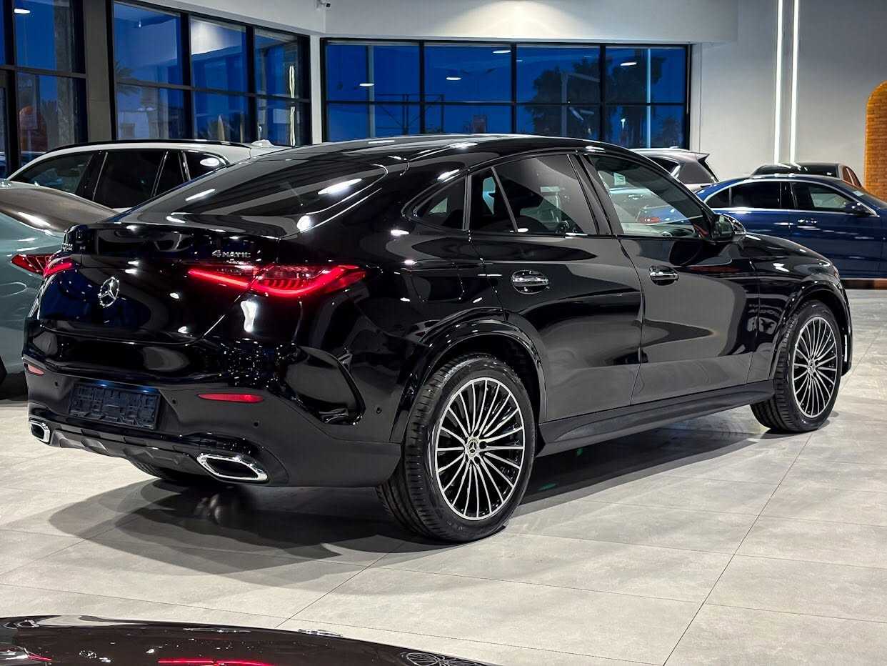 Mercedes Benz GLC300 2024