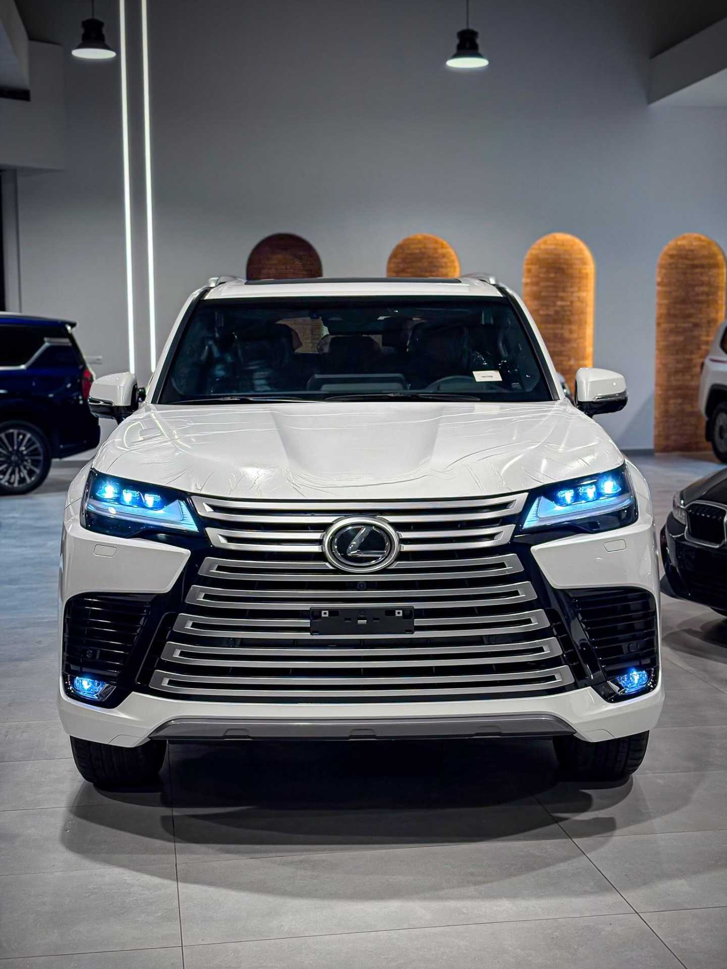 لكزس LX600 2025
