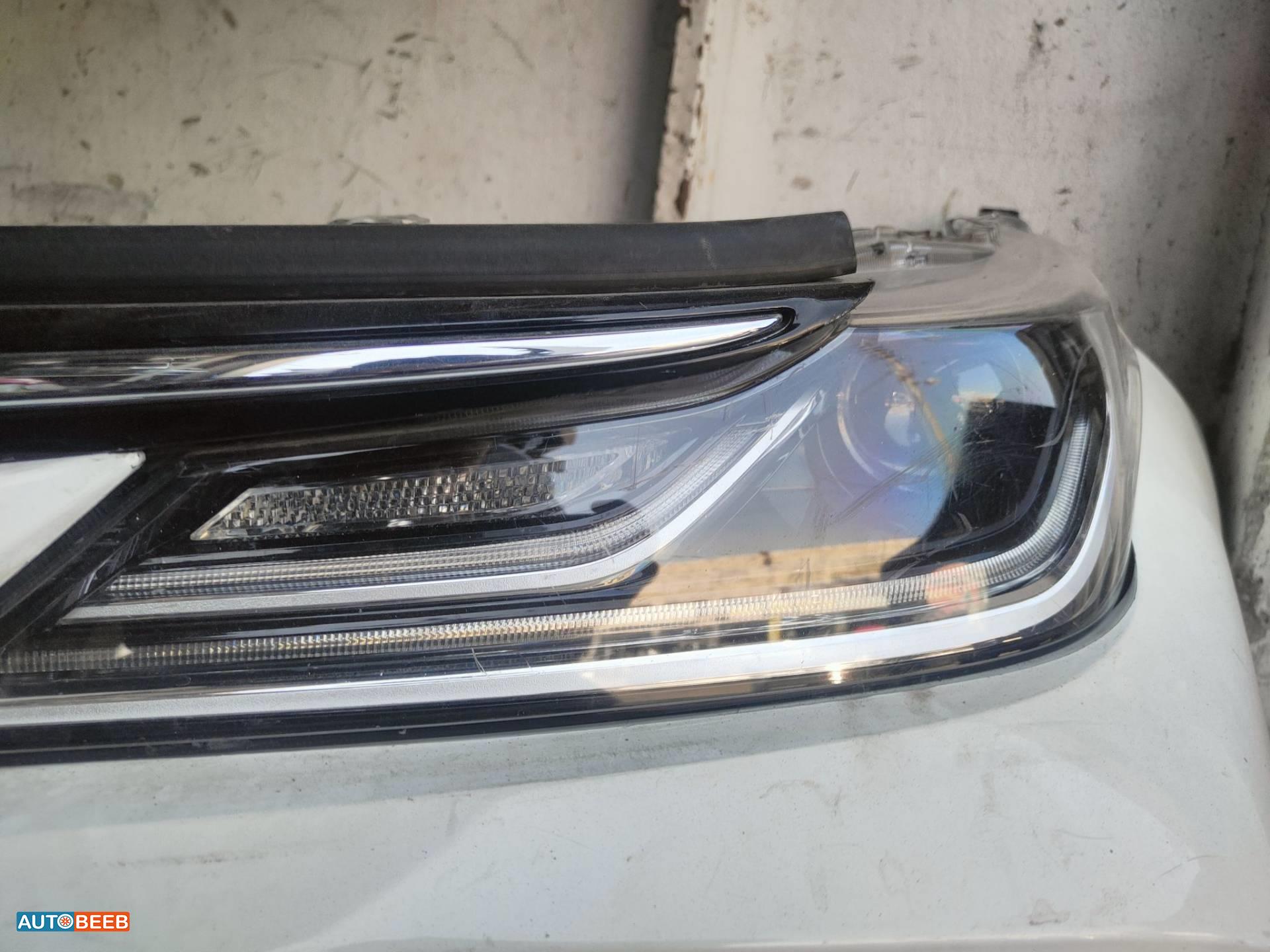 Lights Front light Toyota Corolla
