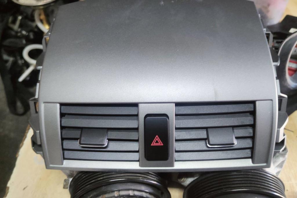 Cabin  Control buttons Toyota Corolla