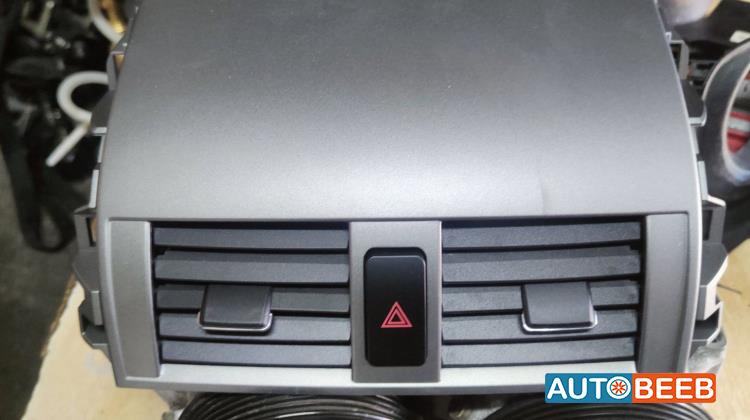 Cabin  Control buttons Toyota Corolla