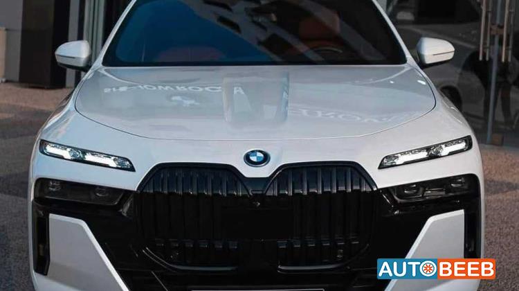 بي ام دبليو 750e xDrive 2024