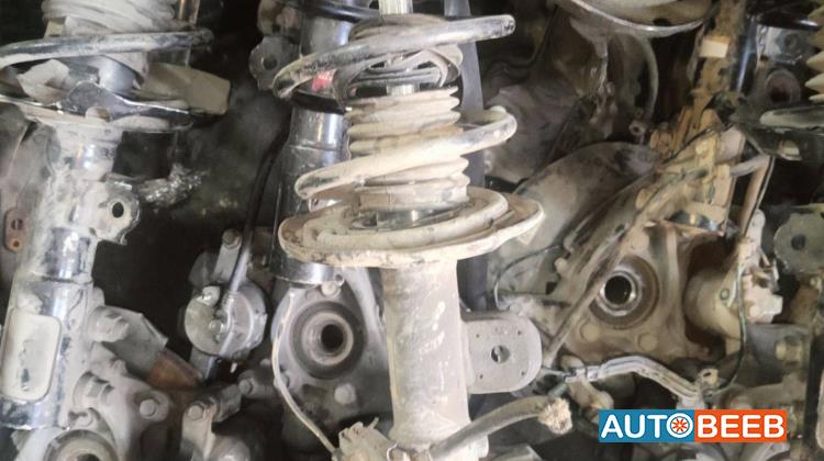  Shock Absorber Toyota Corolla