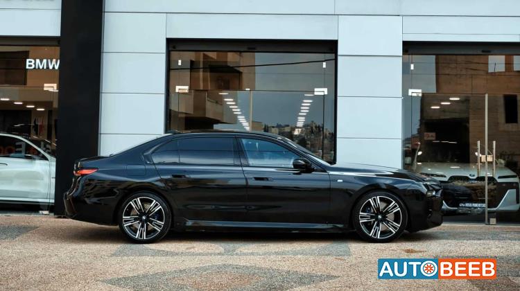 BMW 750e xDrive 2024
