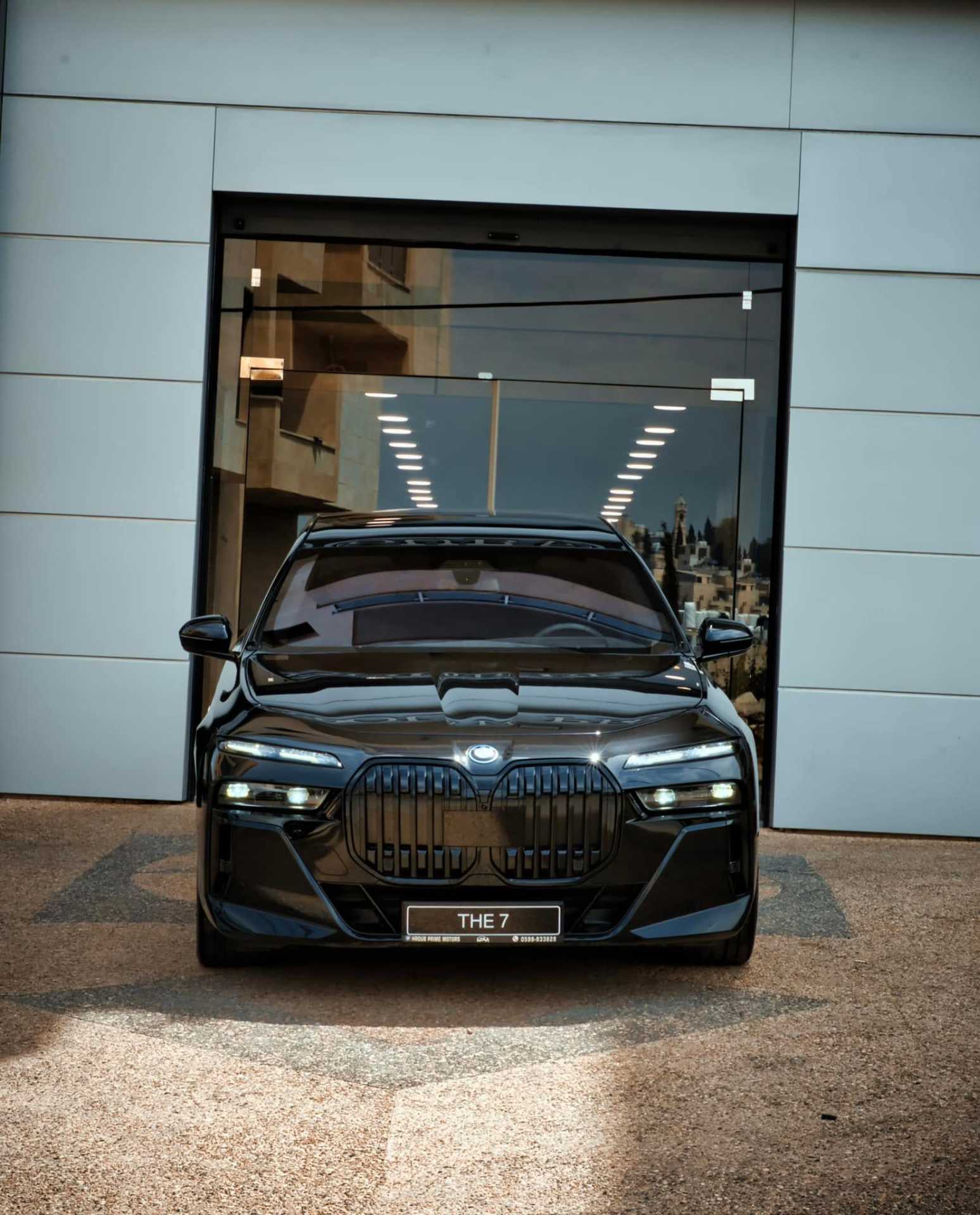 BMW 750e xDrive 2024