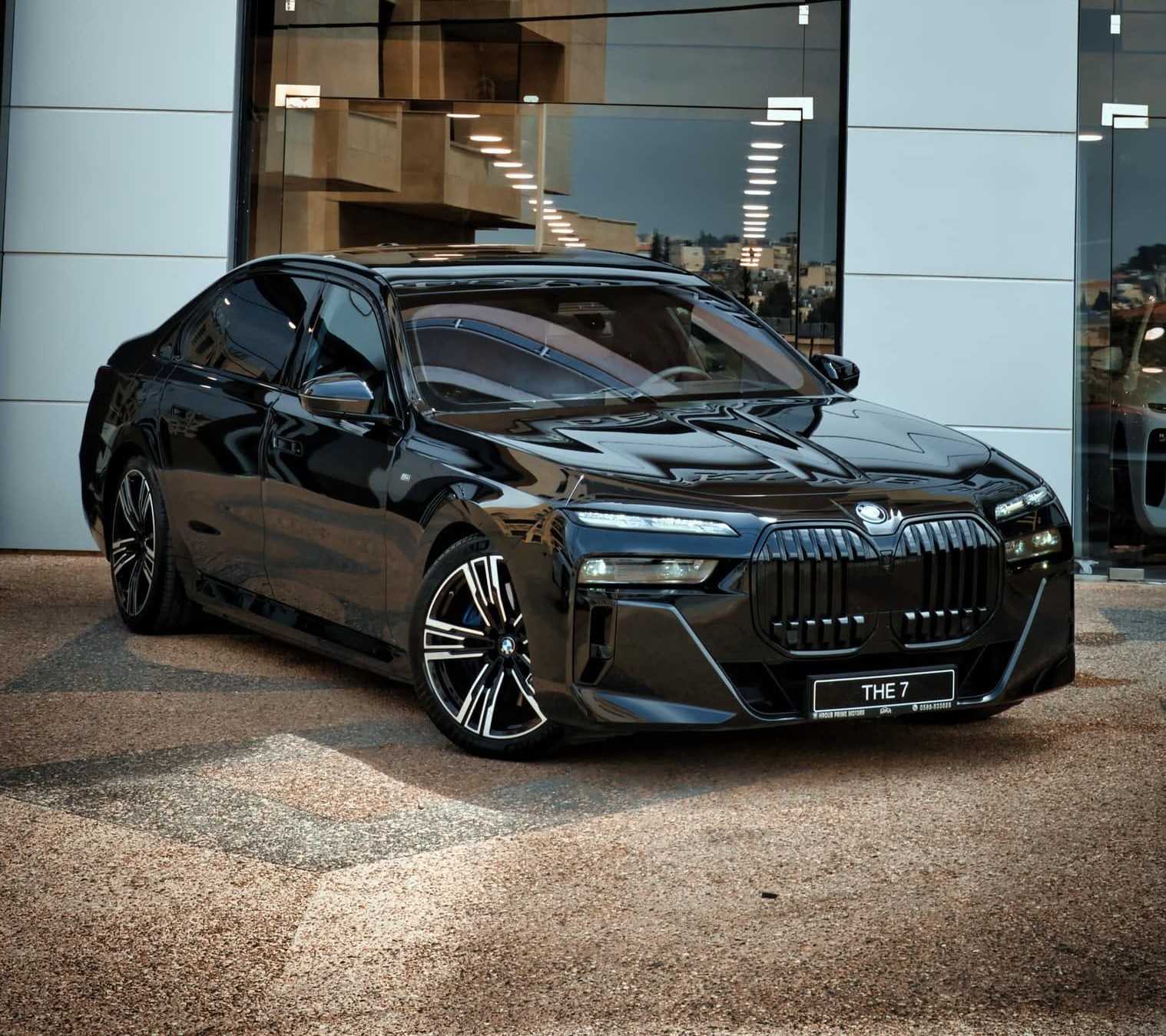 BMW 750e xDrive 2024