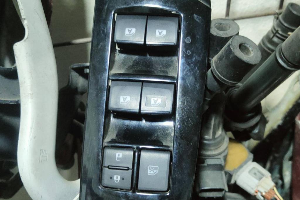 Cabin  Control buttons Toyota Corolla