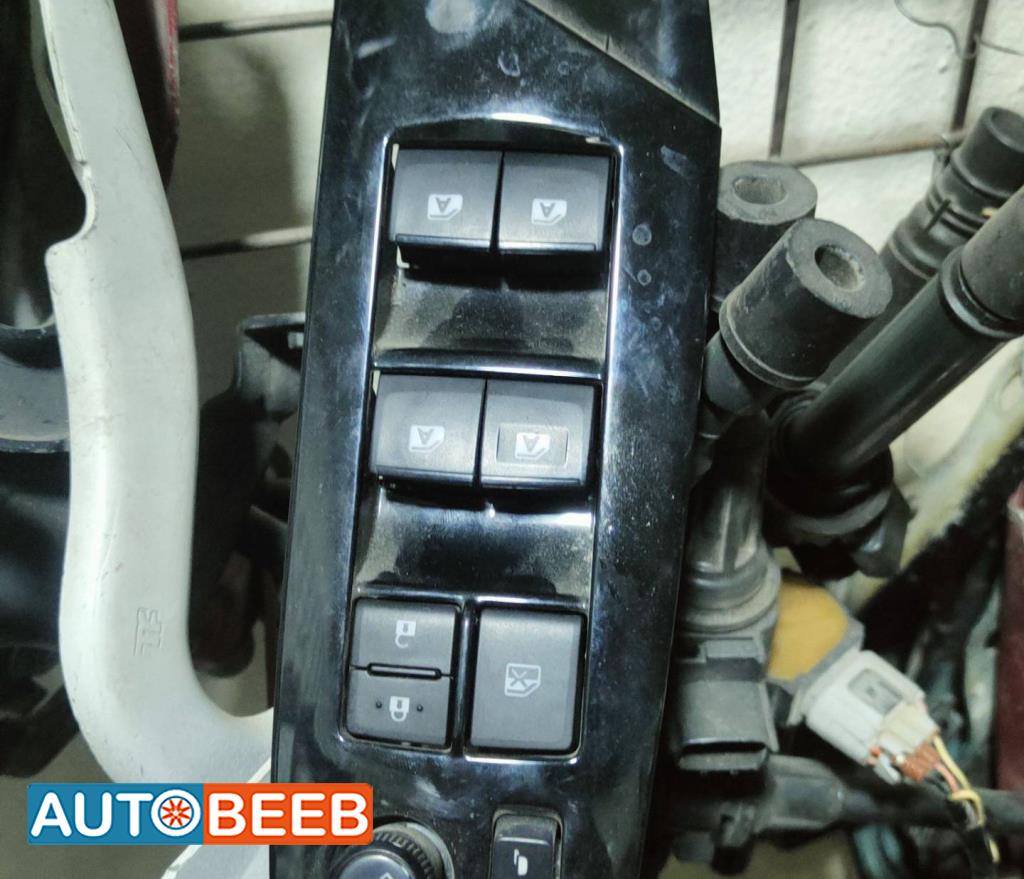 Cabin  Control buttons Toyota Corolla