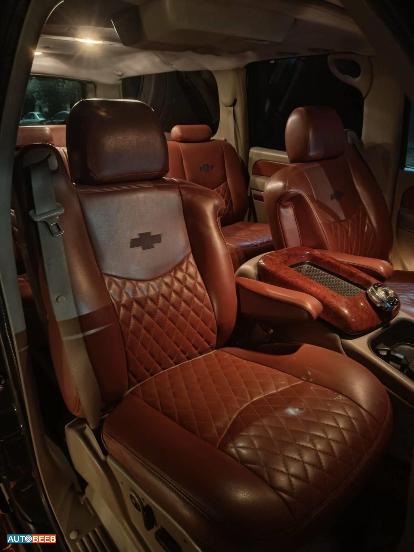 Chevrolet Suburban 2005