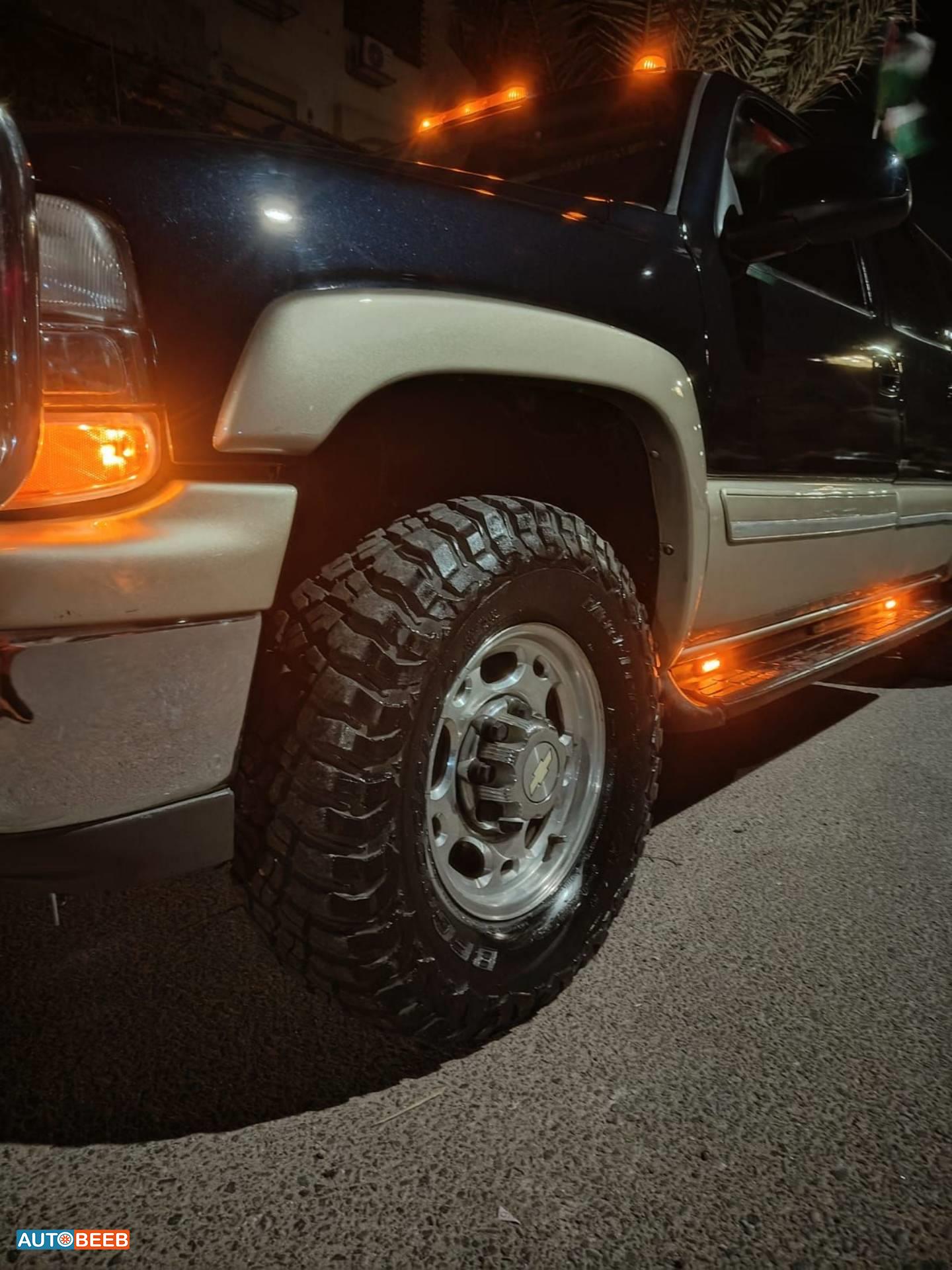 Chevrolet Suburban 2005