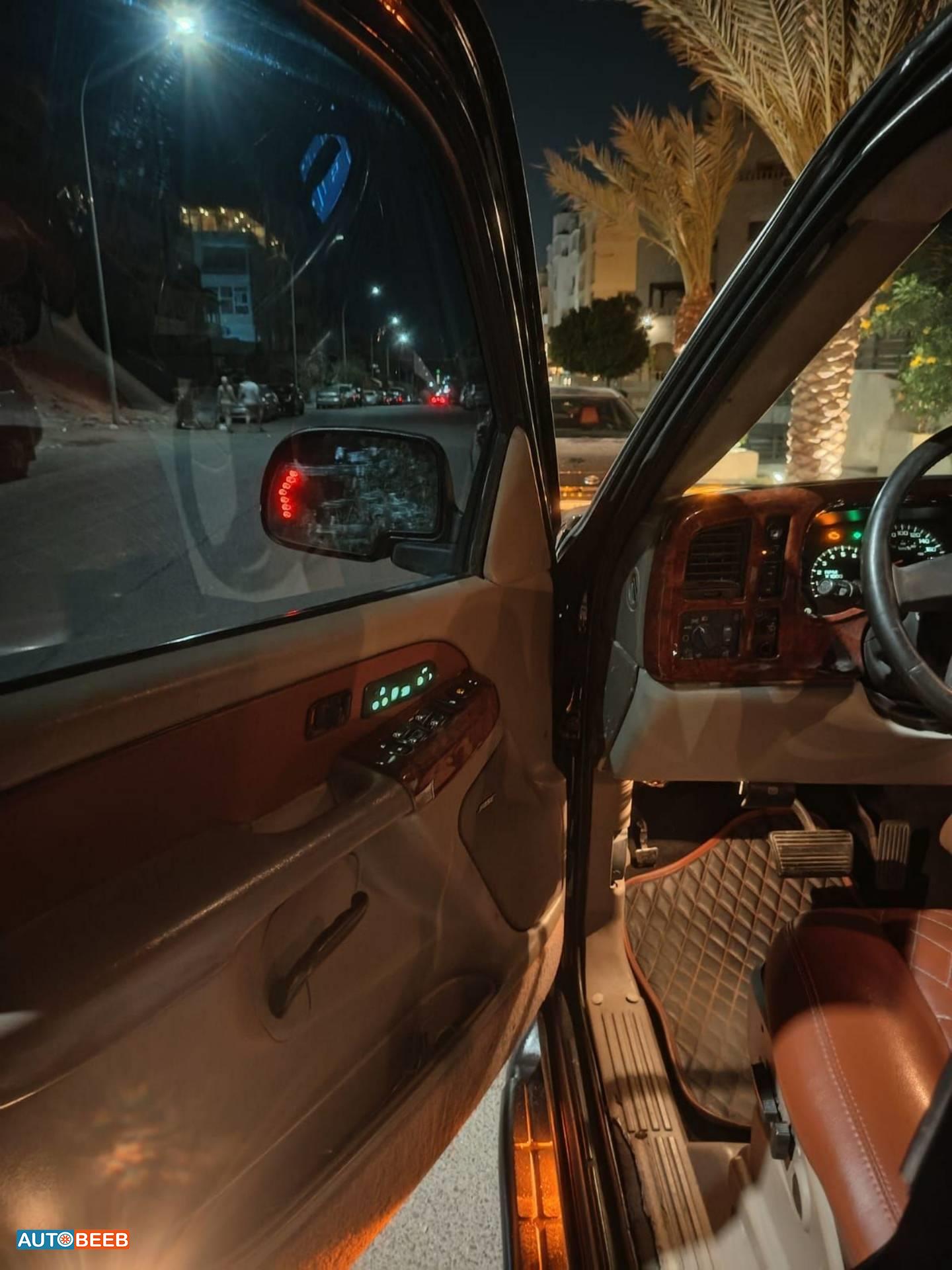 Chevrolet Suburban 2005