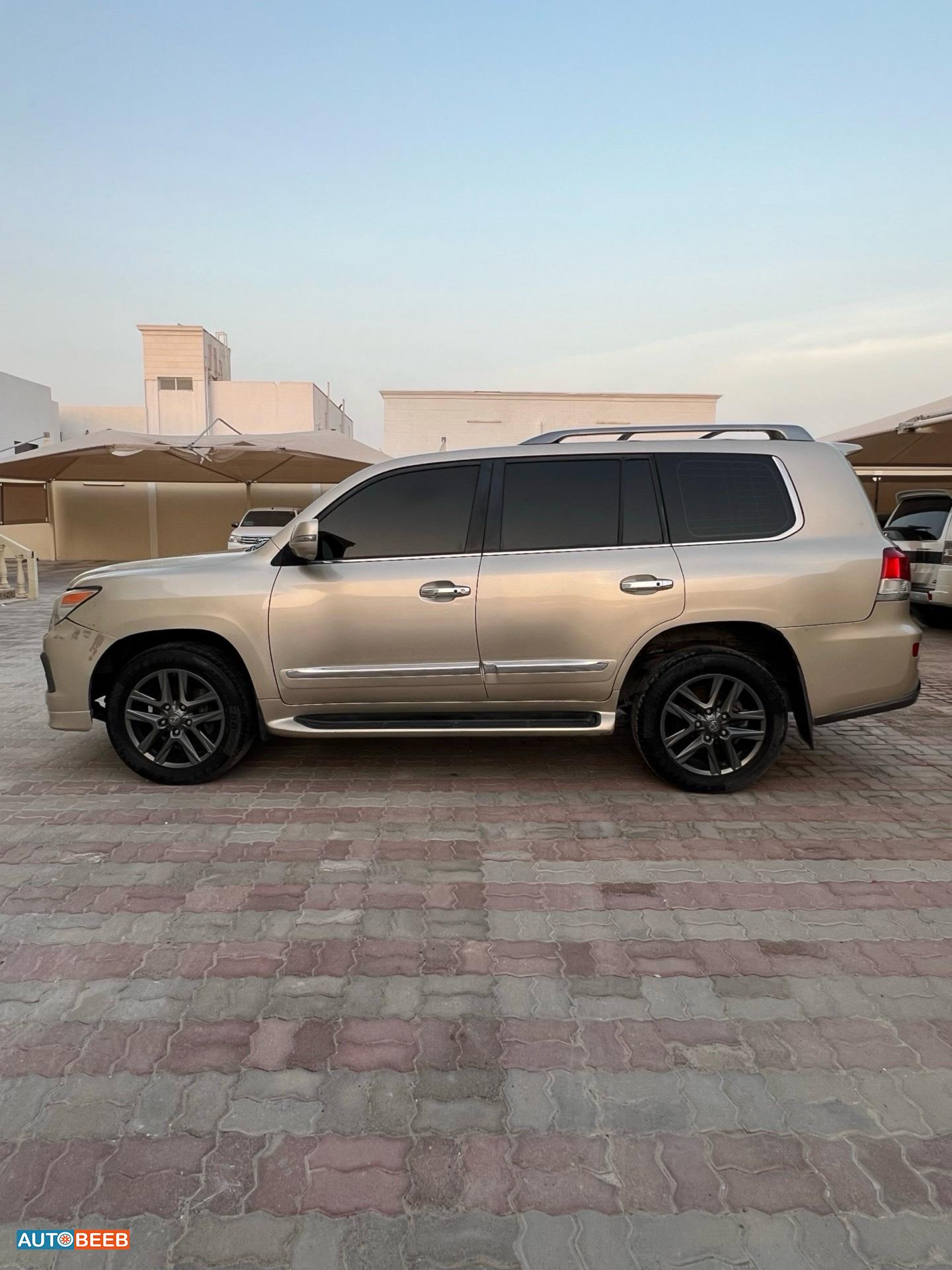 Lexus LX570 2015