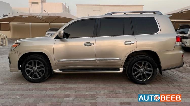 Lexus LX570 2015