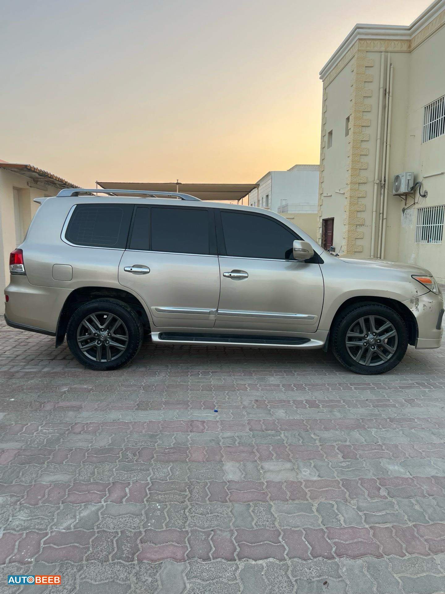 Lexus LX570 2015