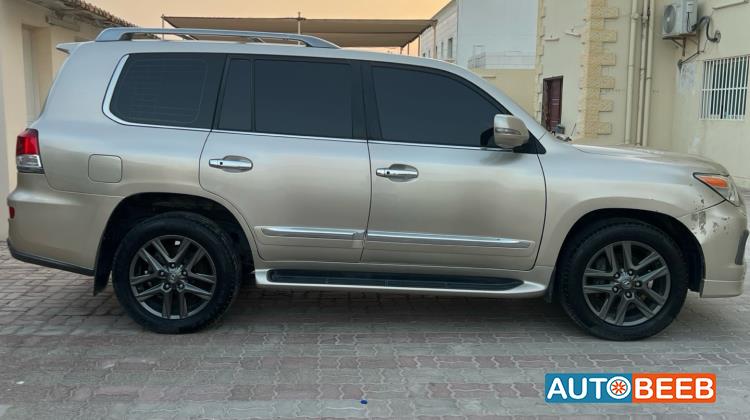 Lexus LX570 2015