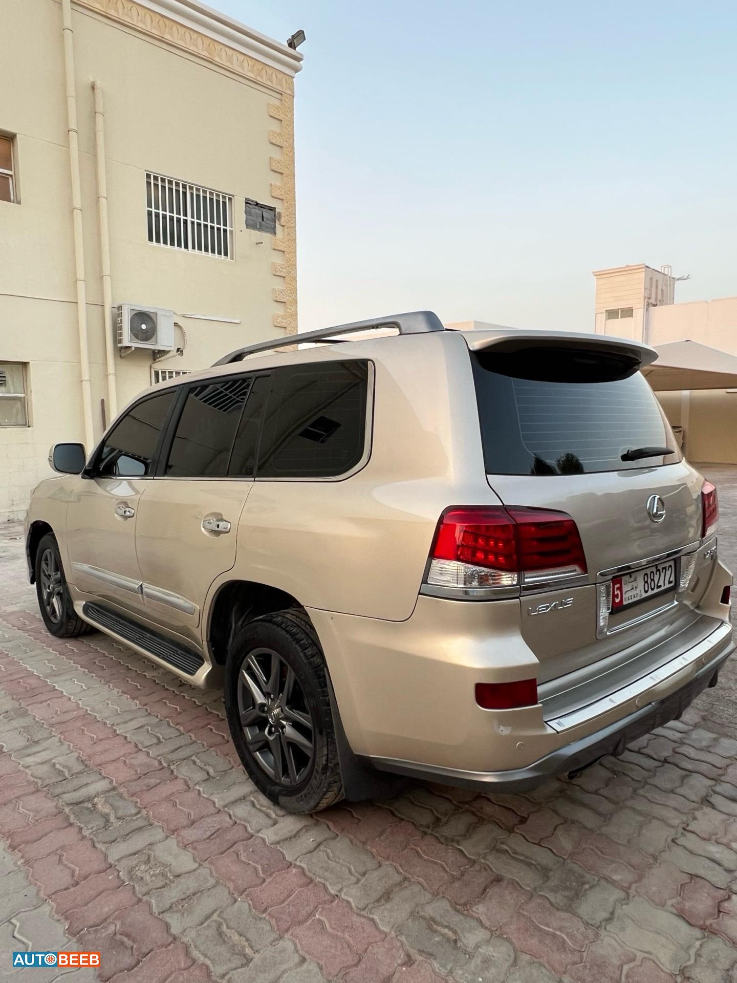Lexus LX570 2015