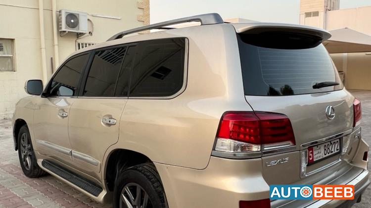 Lexus LX570 2015