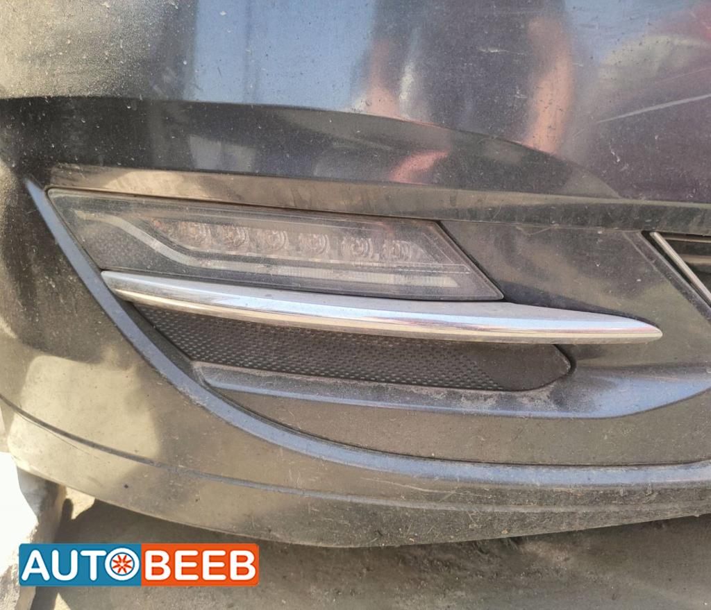 Lights Spotlight Lincoln MKZ