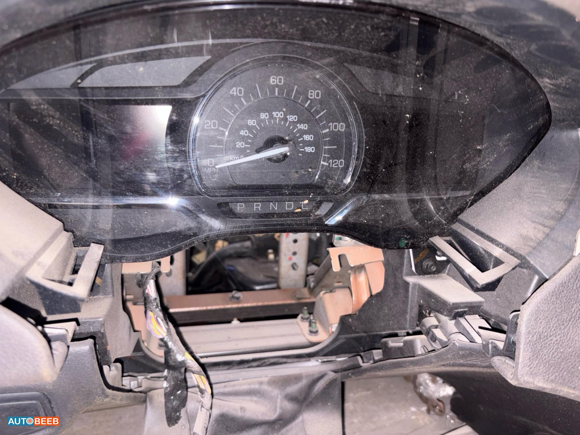 Cabin  Dashboard Lincoln MKZ