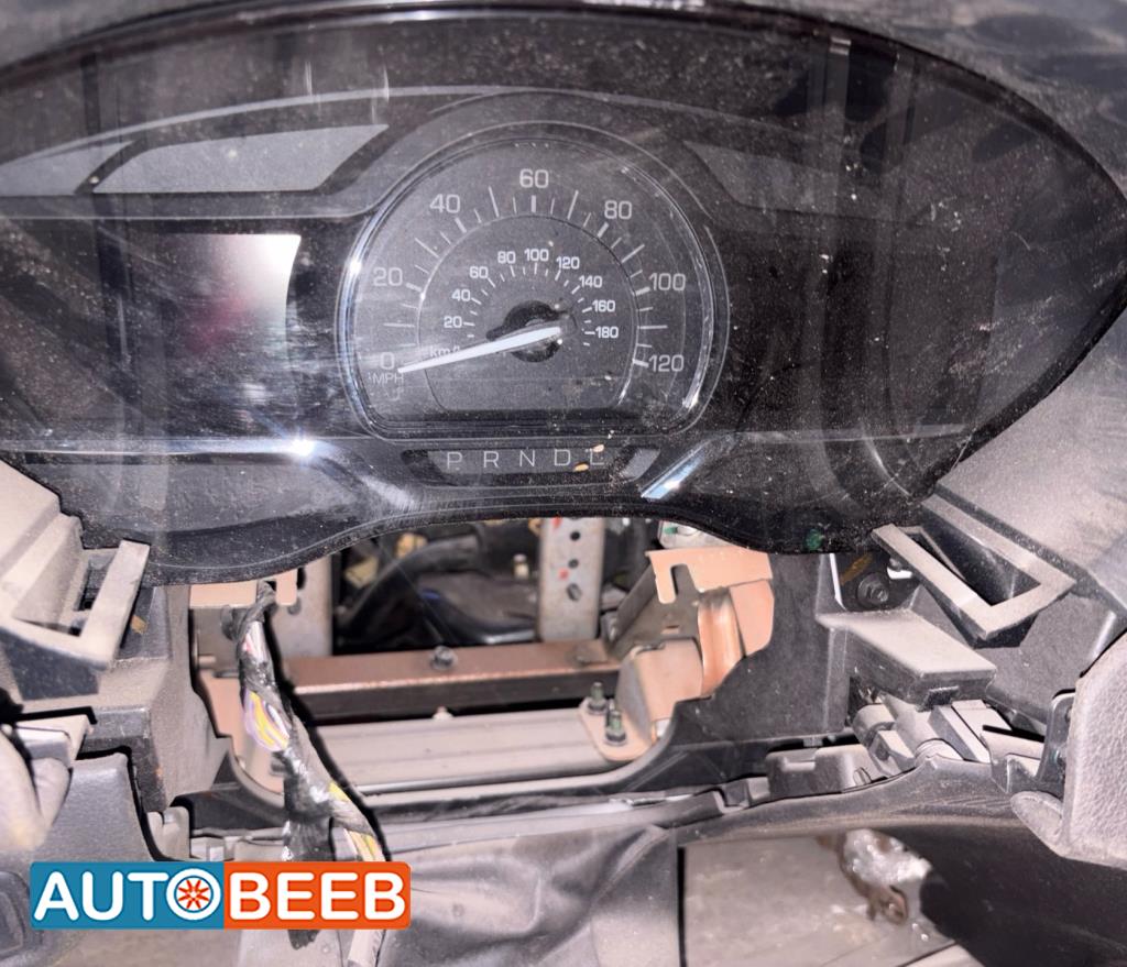 Cabin  Dashboard Lincoln MKZ