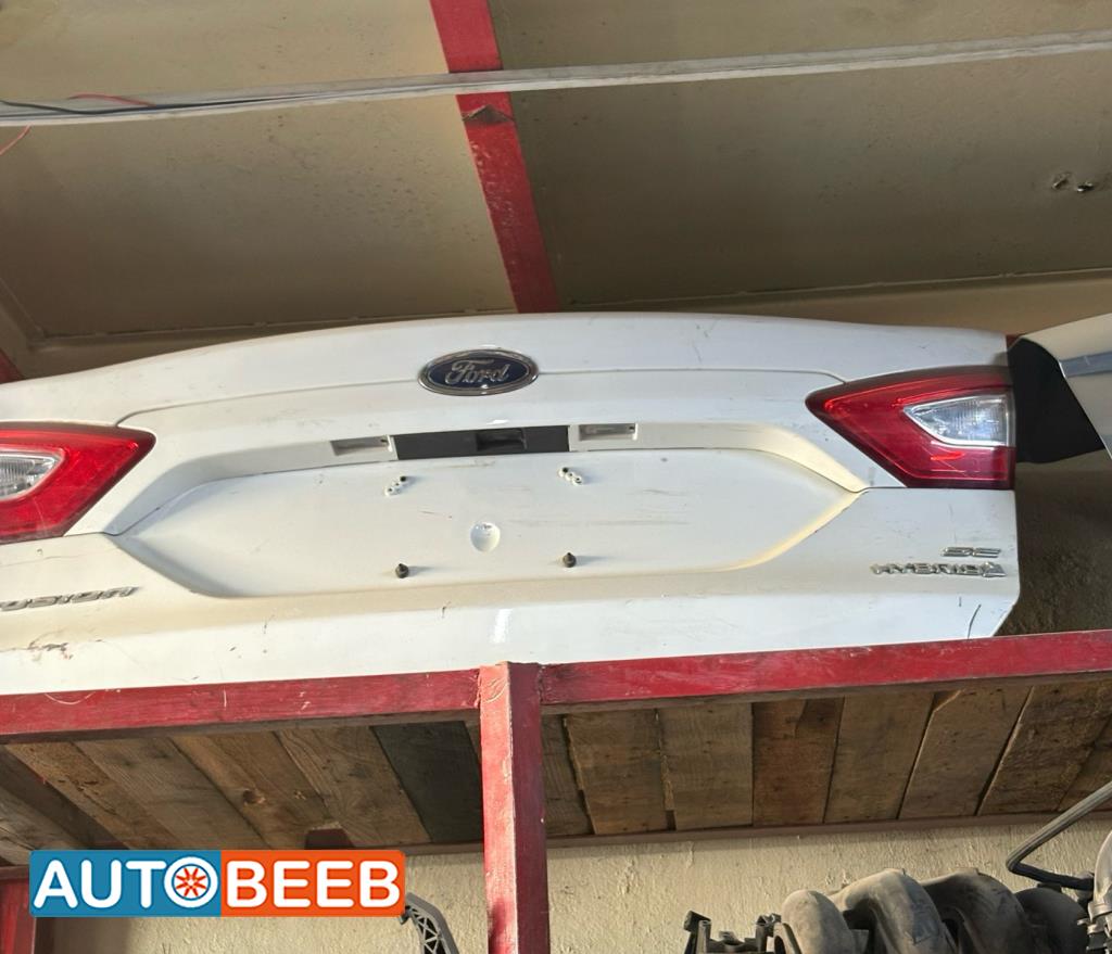 Body  Trunk Ford Fusion