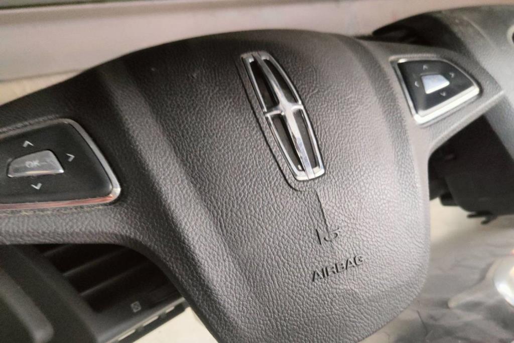 Cabin  Steering Wheel Lincoln MKZ