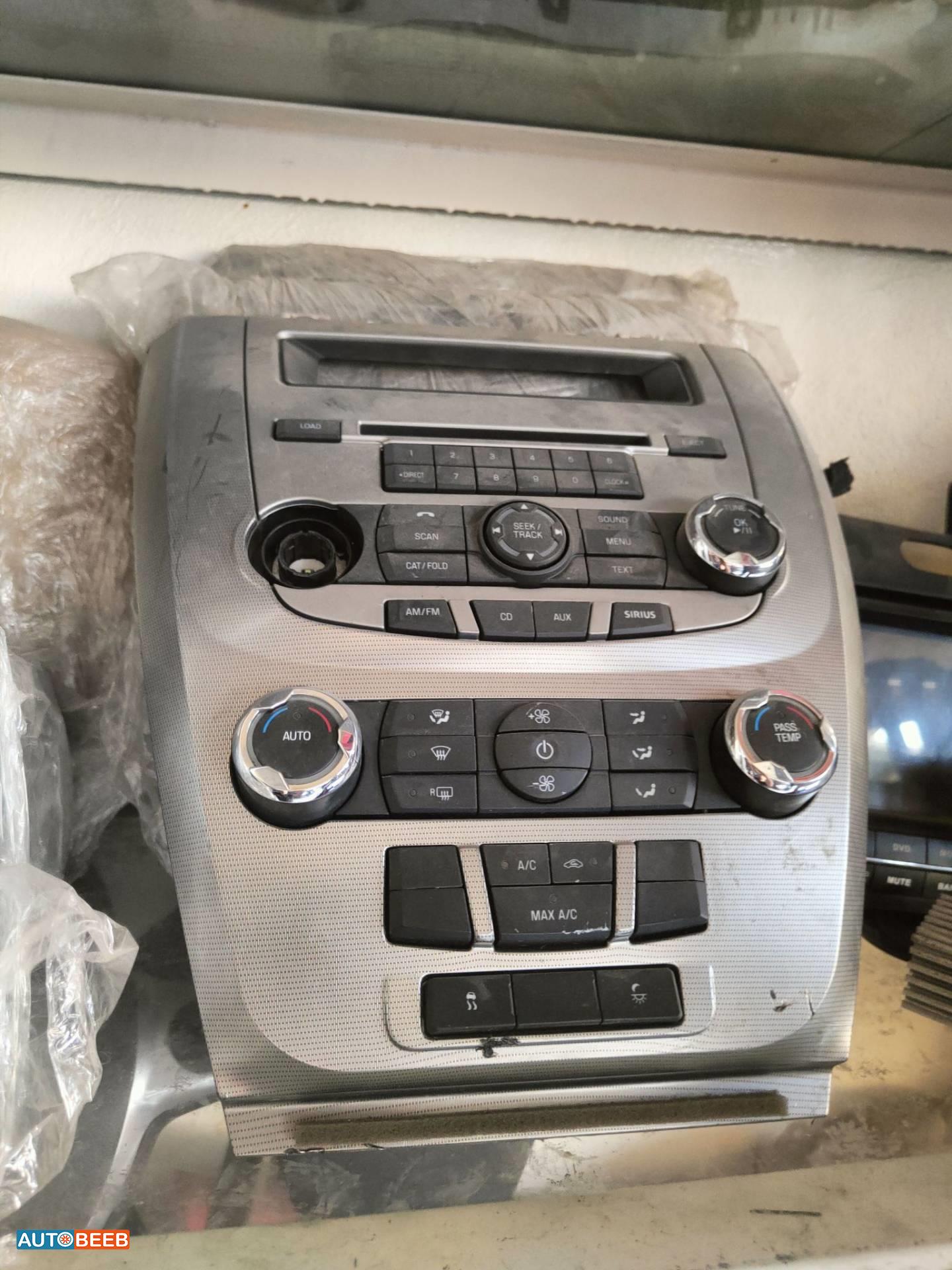 Cabin  Dashboard Ford Fusion