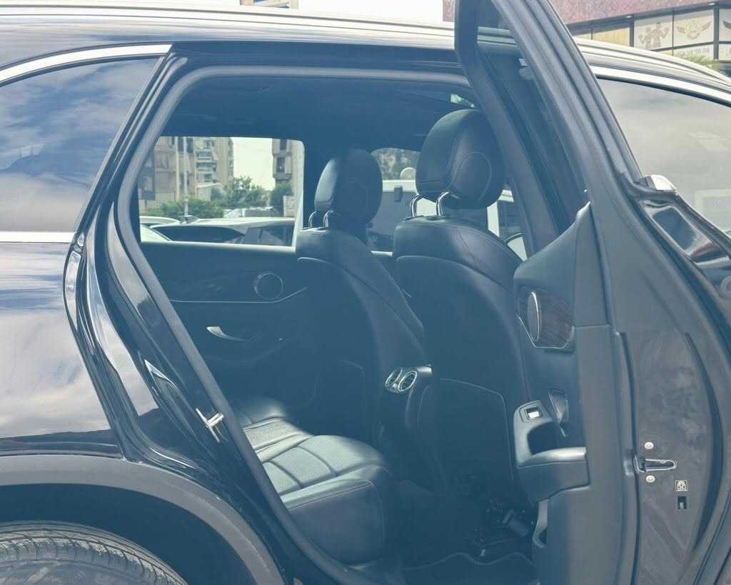 مرسيدس بنز GLC300 2020