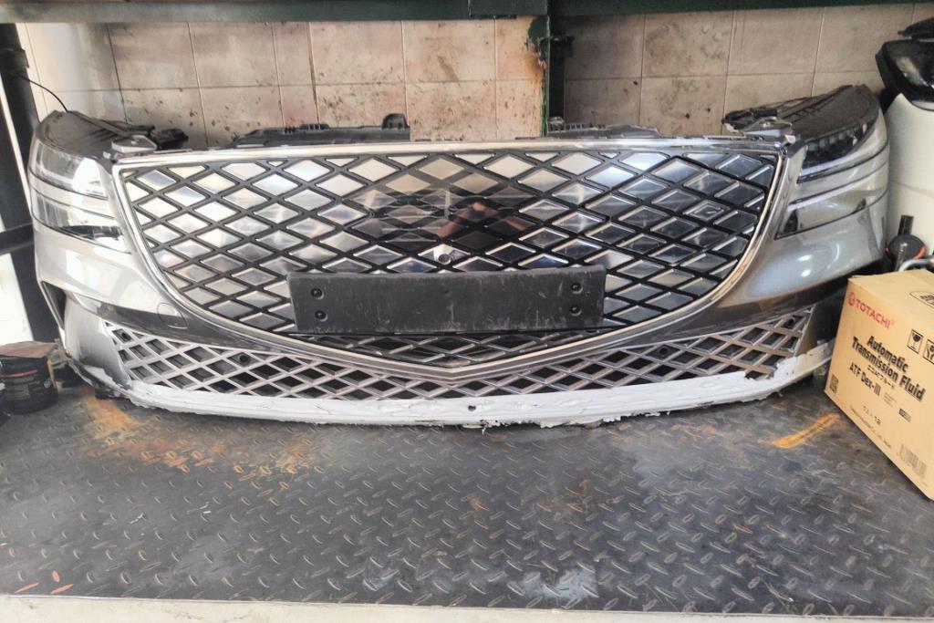 واجهة أمامية طمبون جينيسيس G70 2024 2025