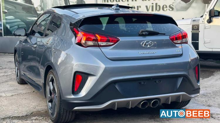 Hyundai Veloster 2019