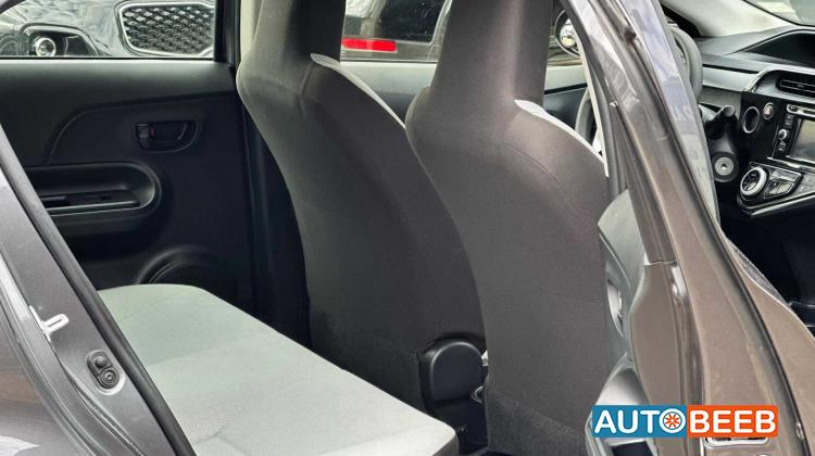 Toyota Prius C 2018