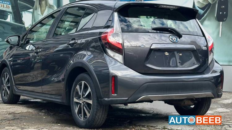 Toyota Prius C 2018