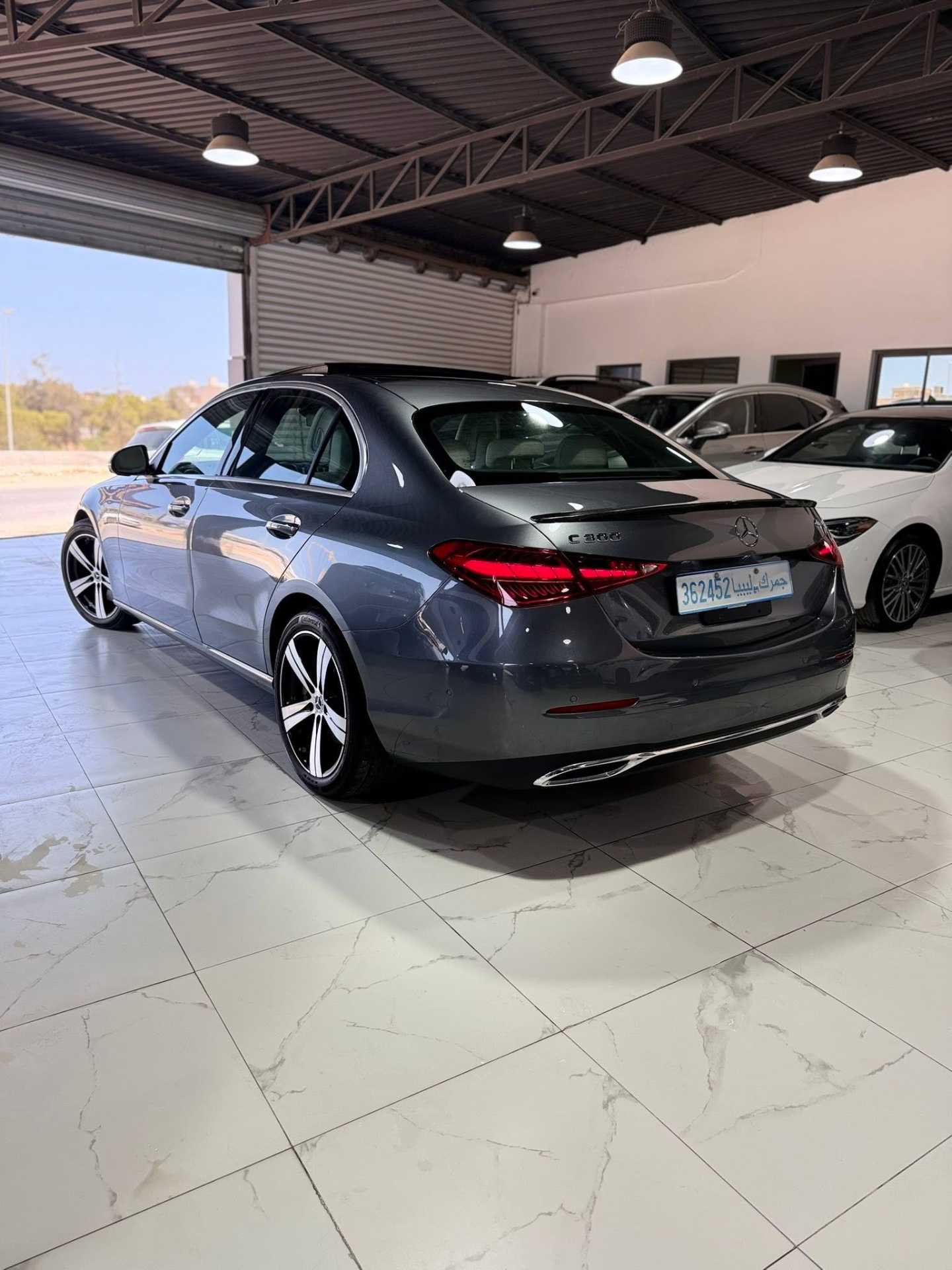 Mercedes Benz C300 2024
