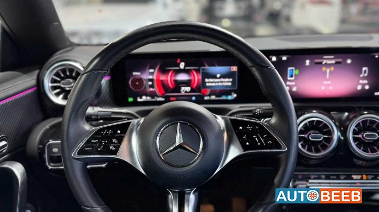 Mercedes Benz CLA250 2025