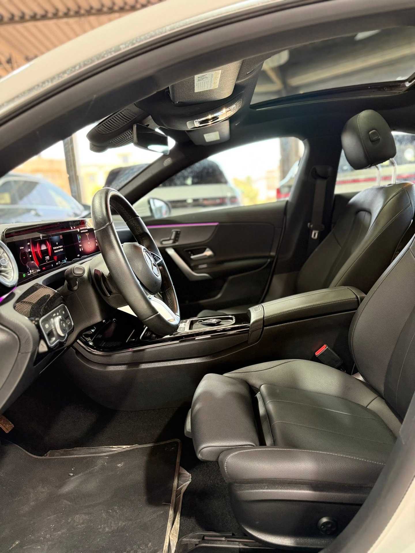 Mercedes Benz CLA250 2025