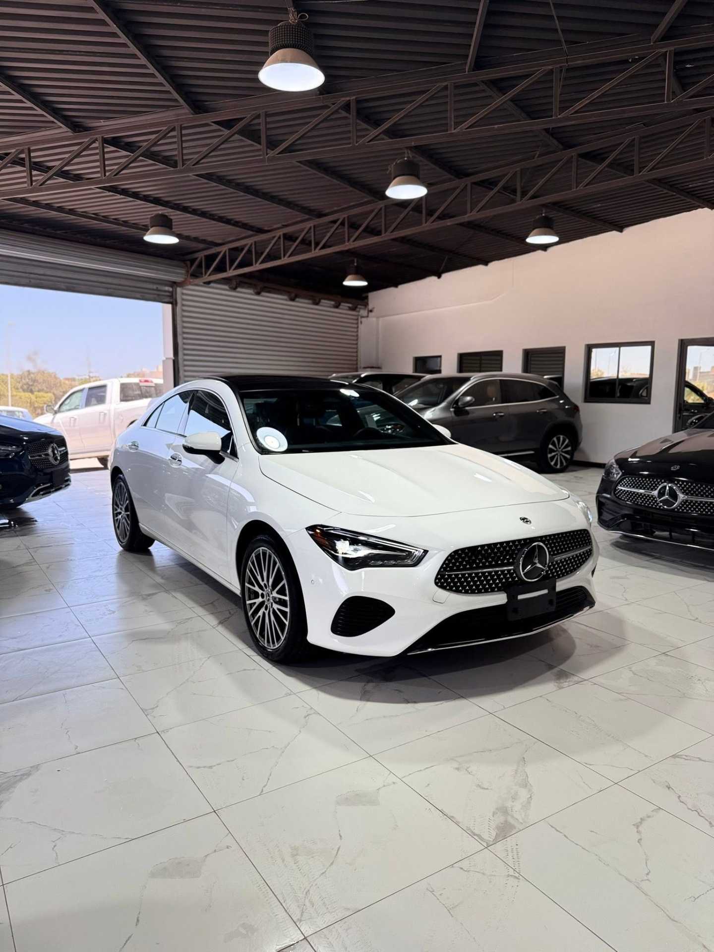 Mercedes Benz CLA250 2025