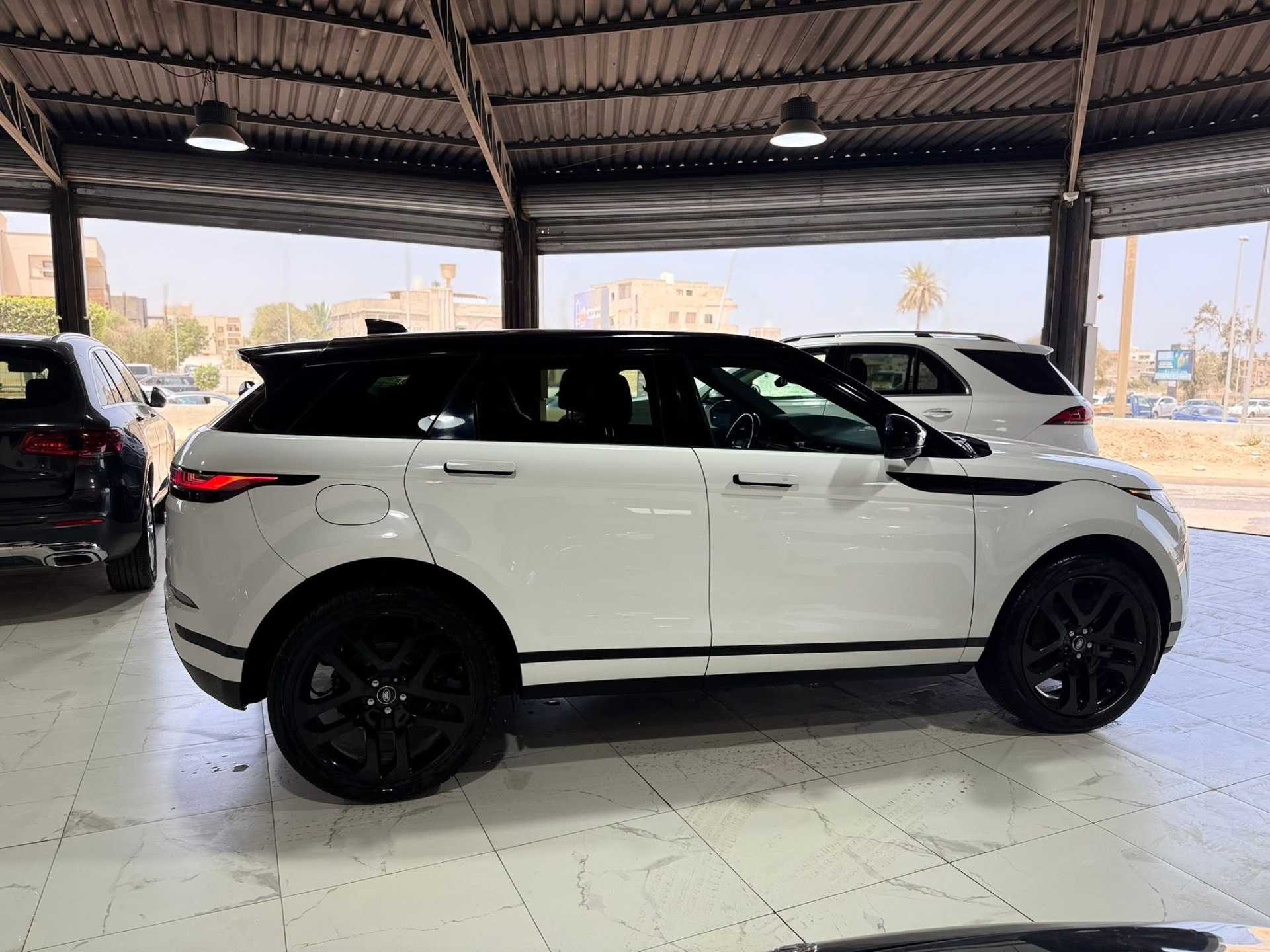 Land Rover Range Rover Evoque 2021